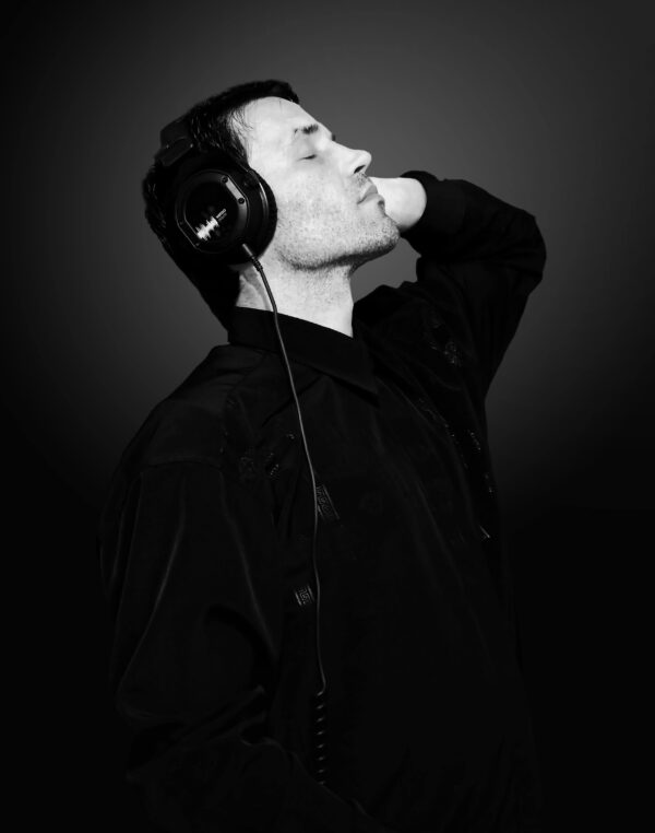 Hi-Fi Headphones With Opend Back Design For Audio